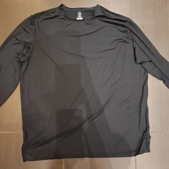 Under Armour Tech Shirt - Picture 2 of 5